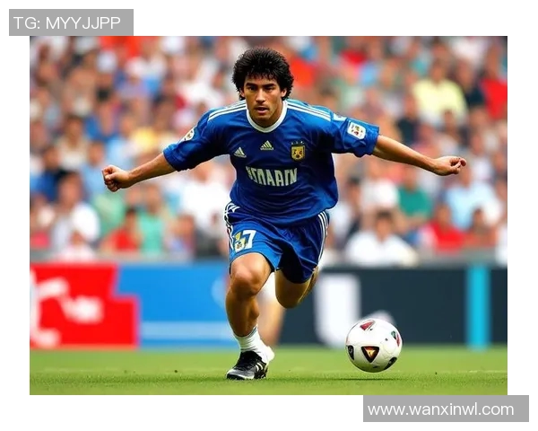 绿茵场上的传奇足迹歌唱足球明星的荣耀与梦想