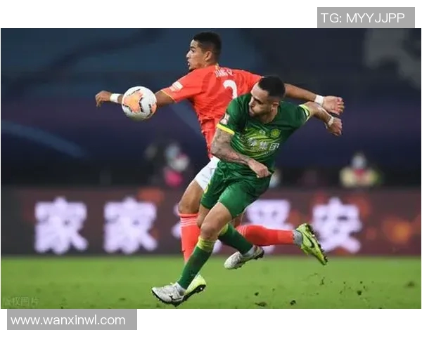 2014年国安与恒大巅峰对决回顾：激情四溢的足球盛宴与历史瞬间